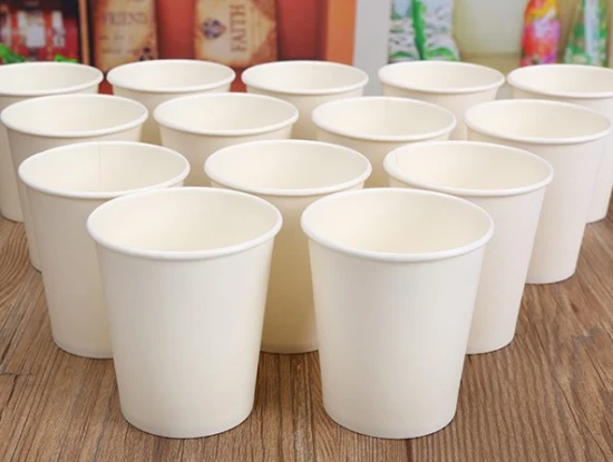 Le fabricant chinois de gobelets en papier pour boissons chaudes à paroi unique bon marché de 12 oz est populaire auprès de nombreuses personnes